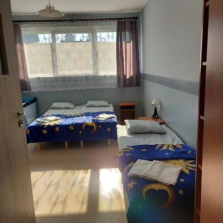 Hostel Osrodek Wczasowo - Kolonijny Sloneczko Leba Exterior foto