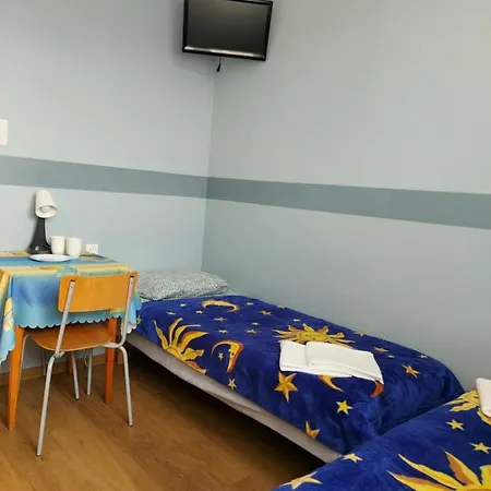 Hostel Osrodek Wczasowo - Kolonijny Sloneczko Leba Exterior foto