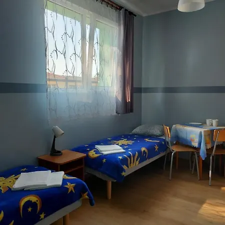 Hostel Osrodek Wczasowo - Kolonijny Sloneczko Leba Exterior foto